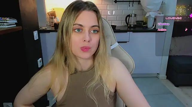 blonde_kellyy