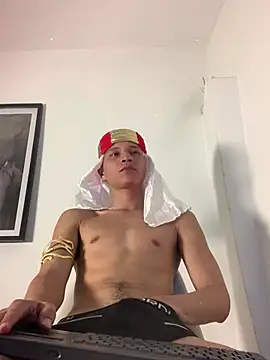 Twinkcock22