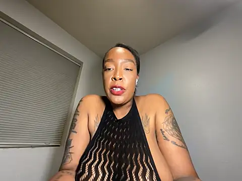 BiaLovelyBunny webcam