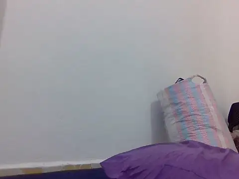 hotshygodes live cam on StripChat