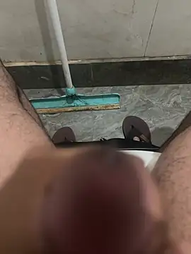 yoursfuckerbaby- on Stripchat