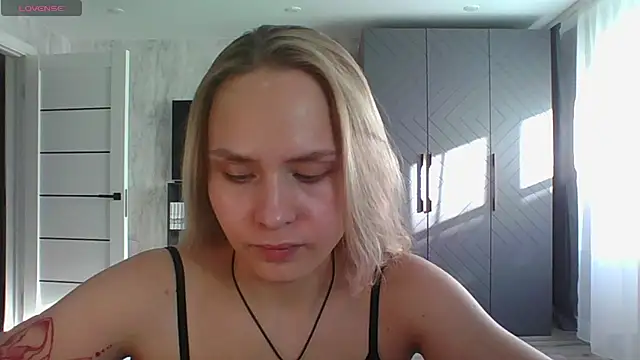 Annie_Cohn youthful webcam girl