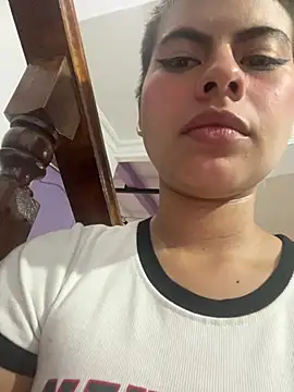 Eva_Feller69