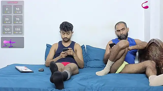 DesiDaddyandSon live cam on StripChat