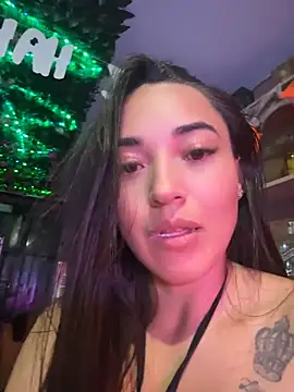 HollyAngel2 live sex cam