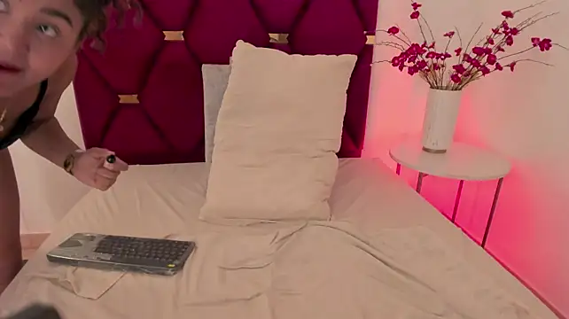 AylinSantel webcam
