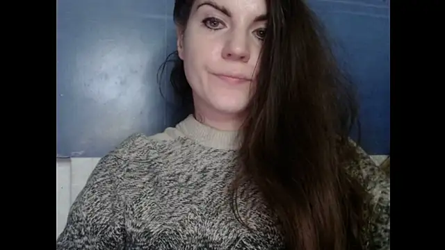 AliceTailor live cam on StripChat