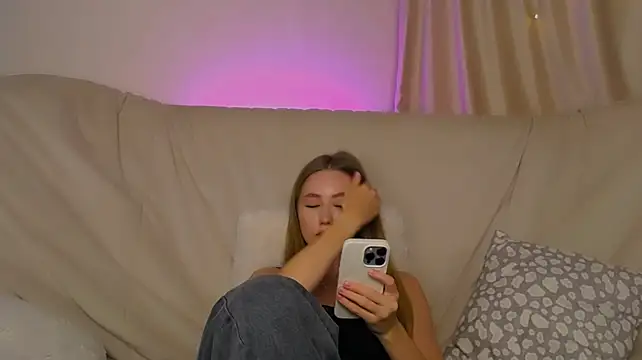 EllyColins
