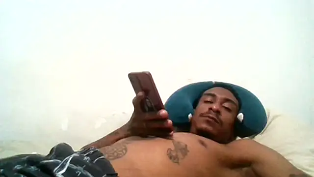 mellow_smoke live cam on StripChat