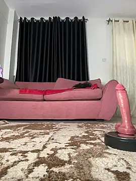 ThickyMel live cam on StripChat