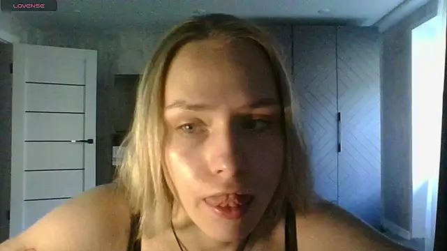 Annie_Cohn