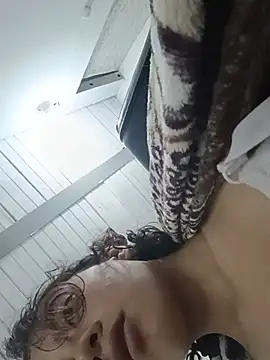 shantallmendy live cam on StripChat