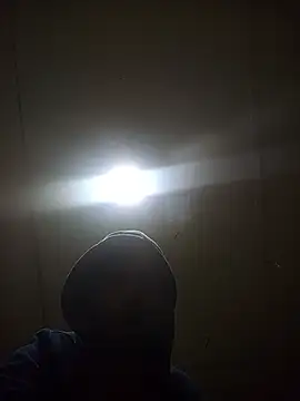 longadechillan live cam on StripChat