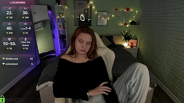 Alisa_Laurent live cam on StripChat