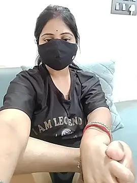 Rayi_Hot_11 live cam on StripChat