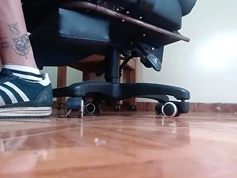 alphaswitchard live cam on StripChat