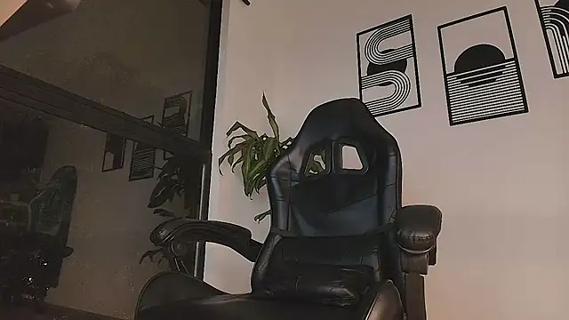 ALPHA_DOMINUS_ live cam on StripChat