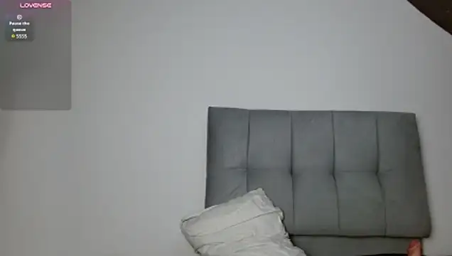 Moon_Ashley_ live cam on StripChat