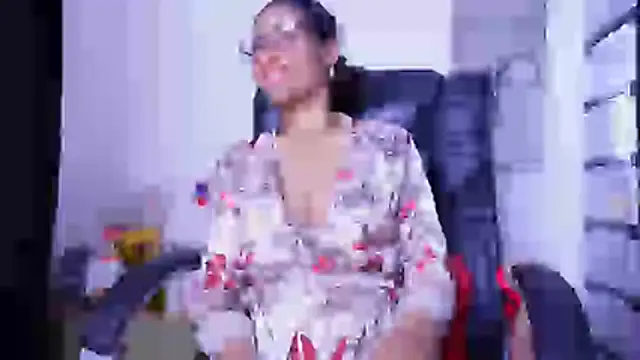 Aries_Mature live cam on StripChat