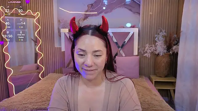 ANNE_TAY1 live cam on StripChat