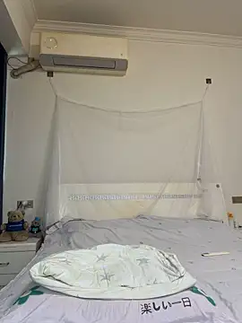 llkiki live cam on StripChat