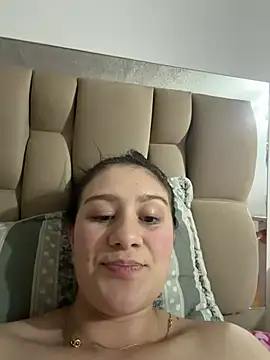 Valery__rosss live cam on StripChat
