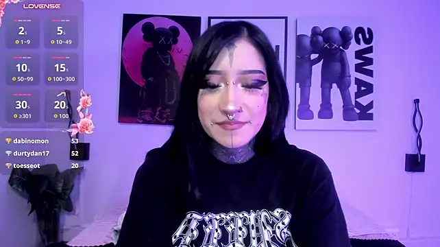 Kat_VonDe live cam on StripChat