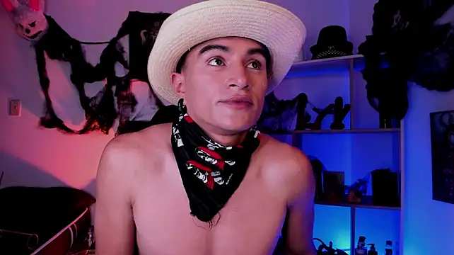 LiamDeeps live cam on StripChat