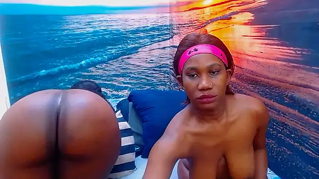 JUICYASSxx28