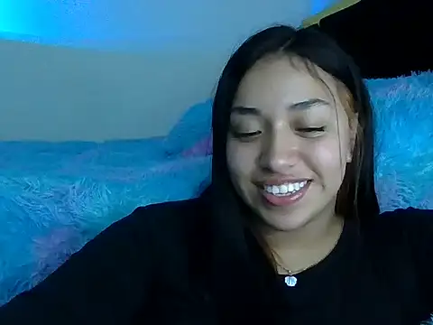 Issa_rodriguez live cam on StripChat
