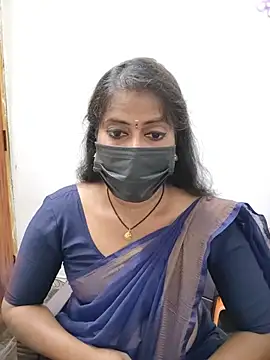 tamil_Sigappu_Roja