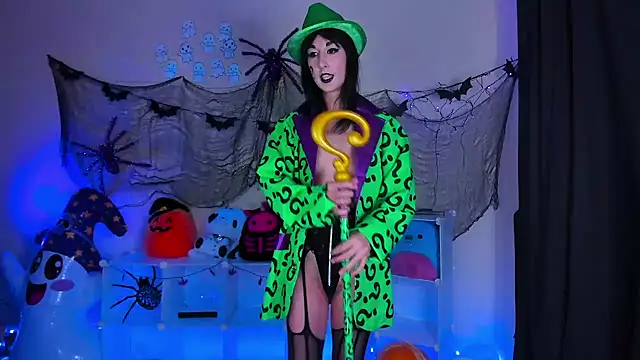 LexaLuv710