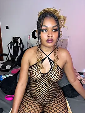 Live webcam show with Pretty-shally - Interactive Lovense toys available