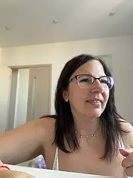 Show webcam en direct avec B_Bonya_m - Jouets Lovense interactifs disponibles