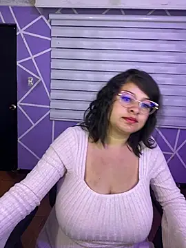 MiiaaJoness