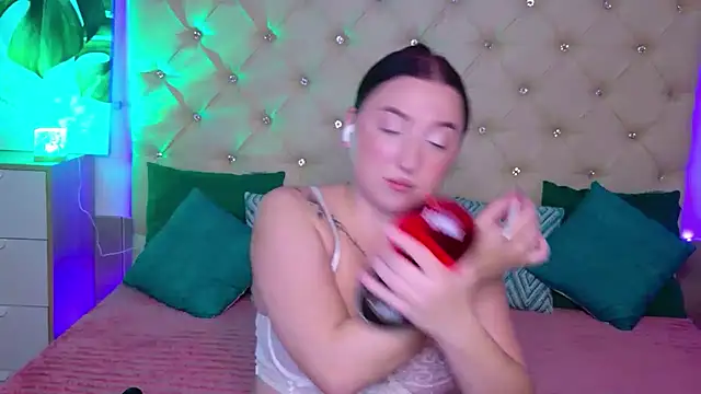 AVA_MAXIMUS