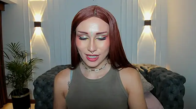 auravg live cam on StripChat