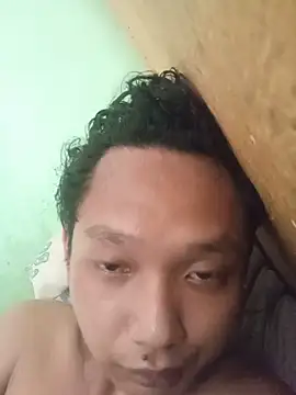 HawkishGnostic live cam on StripChat