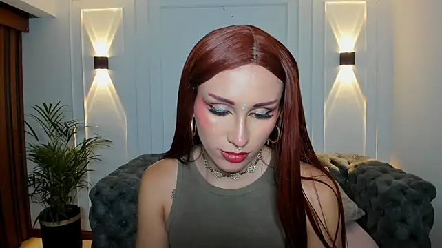 auravg live cam on StripChat