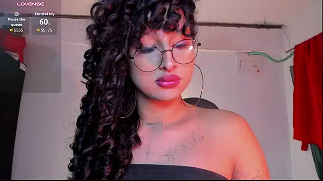 Heka_Prudence live cam on StripChat