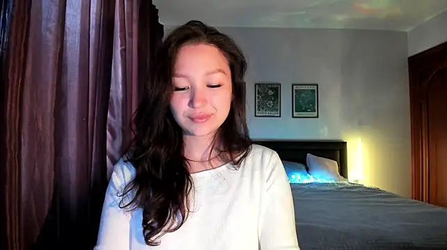 adeline live cam on StripChat