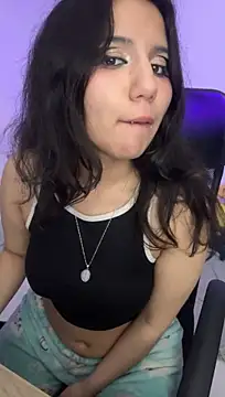HollyPeachh