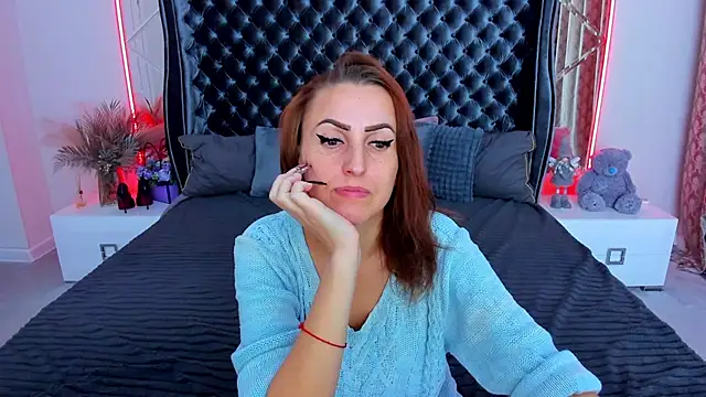 Rebecca_Diamond