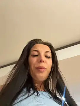 Almmaxxxx Live Webcam on Stripchat