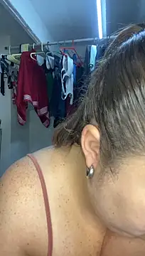 Chloee_Peach