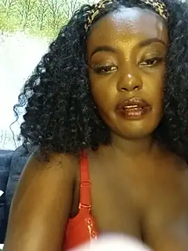 cocoluxe live cam on StripChat
