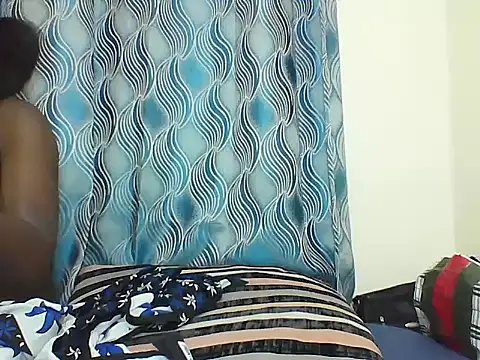 PrettyEve live cam on StripChat