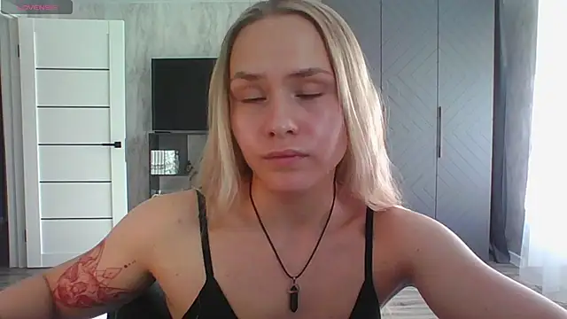 Annie_Cohn
