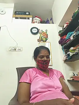 Tamil_Yalini12 live cam on StripChat