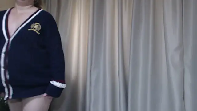 sweetpussy13 webcam